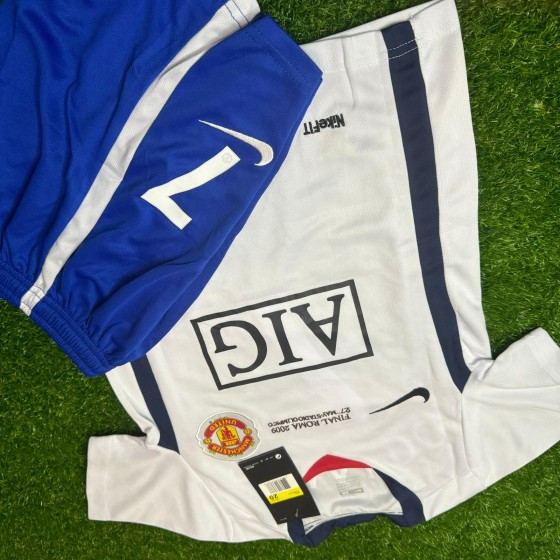 Cristiano Ronaldo Manchester United 200809 Away White Kids Kit – Kit Jersey for Children –  KinderTrikot  Maillot Enfant Soccer Shirt
